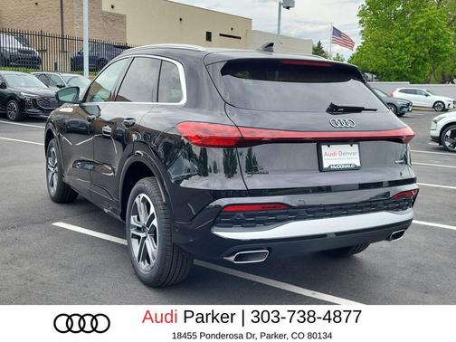 Mythos Black Metallic 2026 Audi Q5 Premium TFSI quattro S tronic