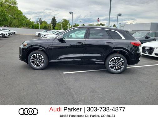Mythos Black Metallic 2026 Audi Q5 Premium TFSI quattro S tronic