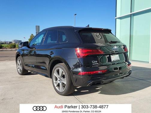 Mythos Black Metallic 2025 Audi Q5 45 S line Premium
