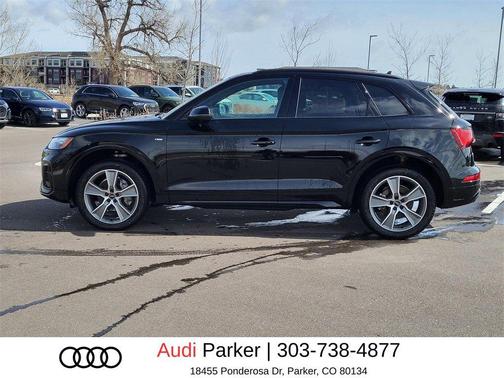 Mythos Black Metallic 2025 Audi Q5 45 S line Premium