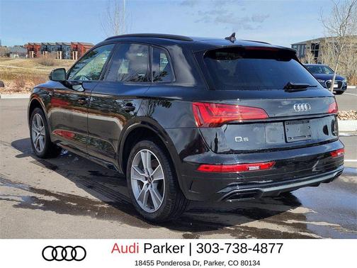 Mythos Black Metallic 2025 Audi Q5 45 S line Premium