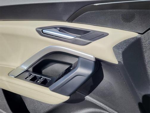 2025 Audi Q5 Premium TFSI quattro S tronic