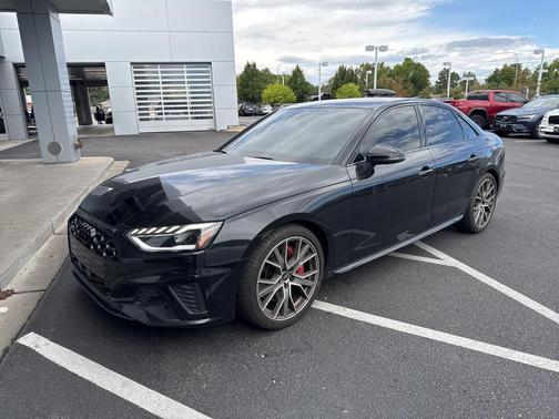 2023 Audi S4 Premium Plus TFSI quattro Tiptronic