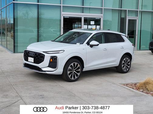 Glacier White Metallic 2026 Audi Q3 S line