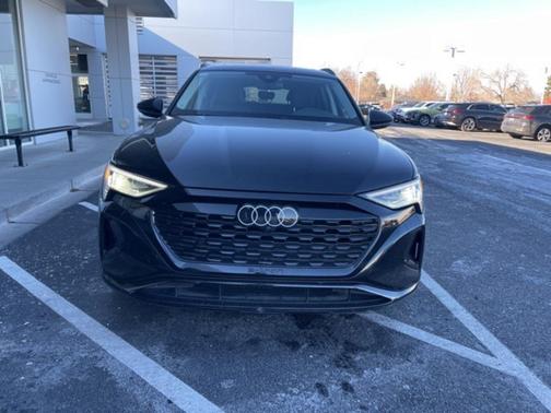 2024 Audi Q8 e-tron Premium