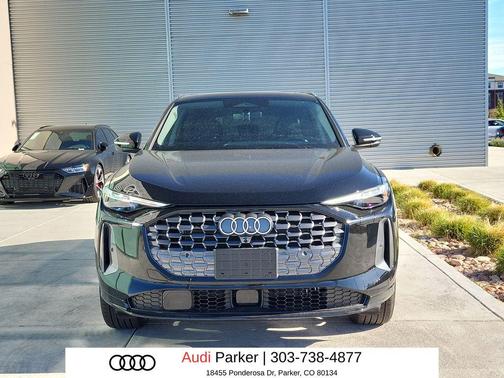 Mythos Black Metallic 2026 Audi Q5 Premium Plus TFSI quattro S tronic
