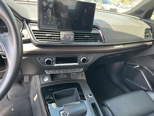 2022 Audi Q5 45 S line Premium Plus