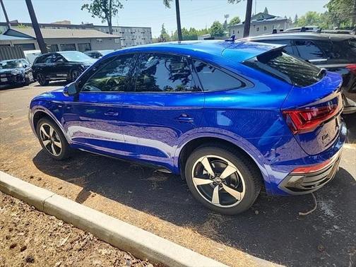 2022 Audi Q5 45 S line Premium Plus