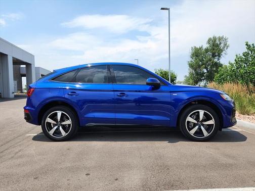 2022 Audi Q5 45 S line Premium Plus