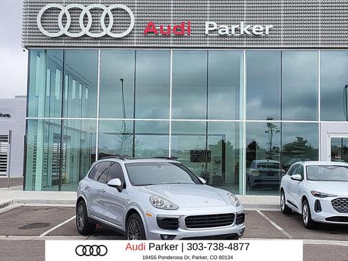 Rhodium Silver Metallic 2018 Porsche Cayenne Cayenne E-Hybrid Platinum Edition