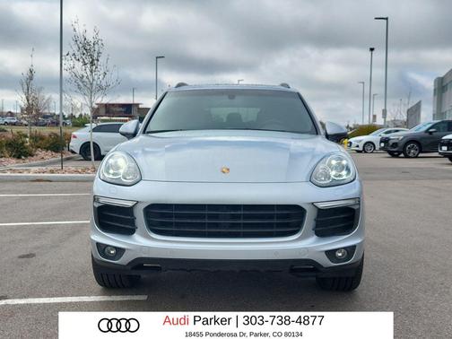 Rhodium Silver Metallic 2018 Porsche Cayenne Cayenne E-Hybrid Platinum Edition