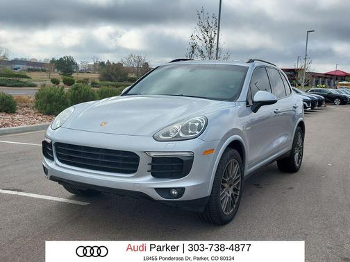Rhodium Silver Metallic 2018 Porsche Cayenne Cayenne E-Hybrid Platinum Edition