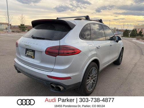 Rhodium Silver Metallic 2018 Porsche Cayenne Cayenne E-Hybrid Platinum Edition