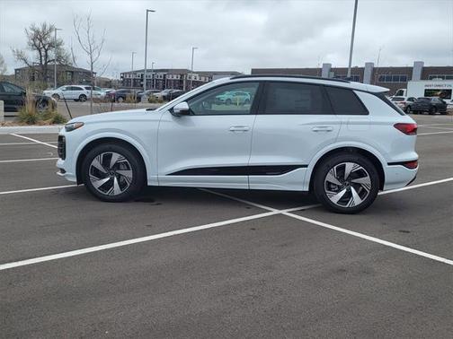 2025 Audi Q6 e-tron Prestige quattro