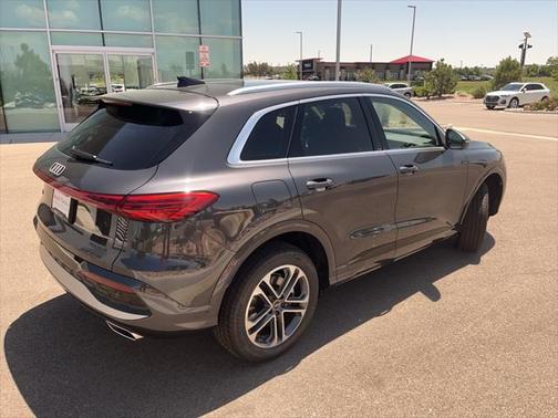 2025 Audi Q5 Premium Plus