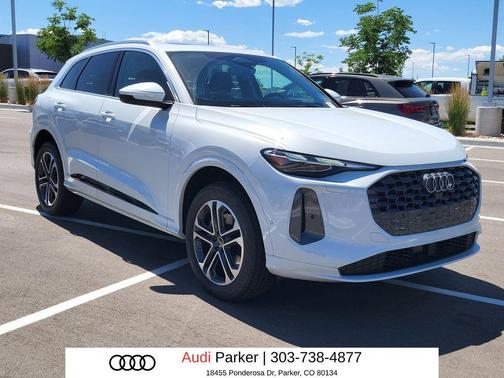 Glacier White Metallic 2025 Audi Q5 Premium TFSI quattro S tronic