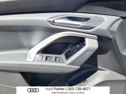 Glacier White Metallic 2025 Audi Q5 Premium TFSI quattro S tronic