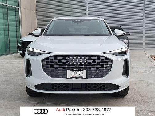 Glacier White Metallic 2025 Audi Q5 Premium TFSI quattro S tronic