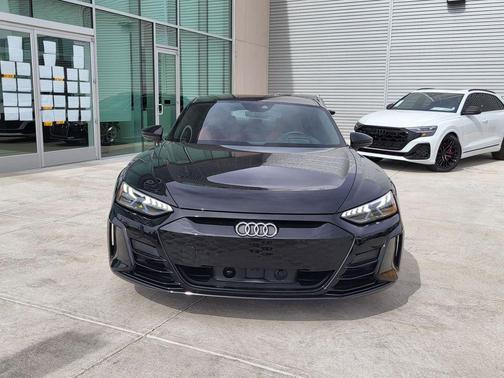 2024 Audi RS e-tron GT quattro