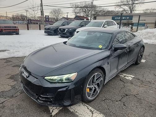 2024 Audi RS e-tron GT quattro