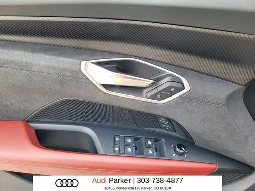 Mythos Black Metallic 2024 Audi RS e-tron GT quattro