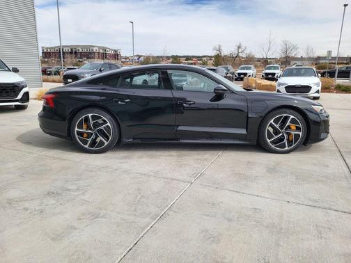 2024 Audi RS e-tron GT quattro