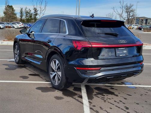 2024 Audi Q8 e-tron Premium Plus