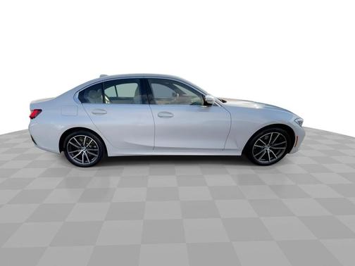 2022 BMW 330 xDrive