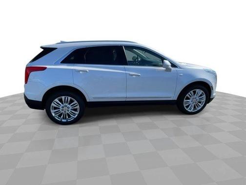 Crystal White Tricoat 2017 Cadillac XT5 AWD 4dr Premium Luxury