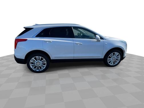 Crystal White Tricoat 2017 Cadillac XT5 AWD 4dr Premium Luxury
