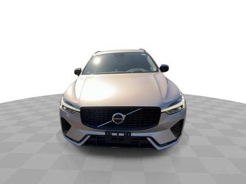 2023 Volvo XC60 Recharge Plug-In Hybrid T8 Ultimate Dark Theme