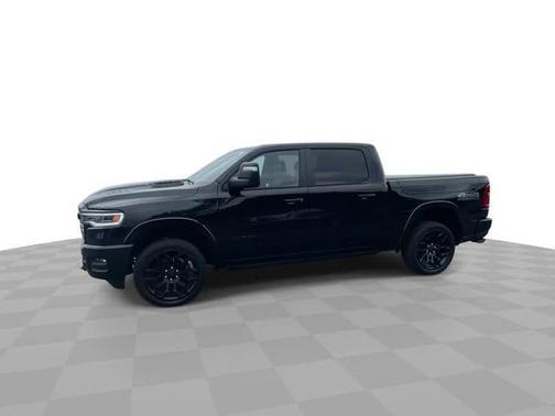 Diamond Black Crystal Pearlcoat 2025 RAM 1500 Limited 4x4 Crew Cab 5'7" Box