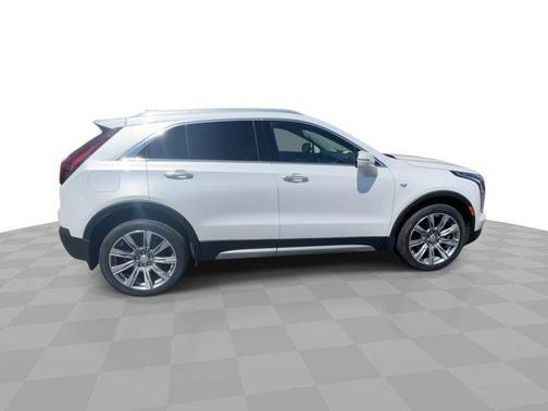 Crystal White Tricoat 2023 Cadillac XT4 AWD 4dr Premium Luxury