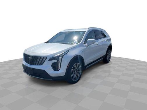 Crystal White Tricoat 2023 Cadillac XT4 AWD 4dr Premium Luxury