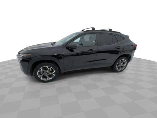 Mosaic Black Metallic 2024 Chevrolet Trax FWD 4dr LT