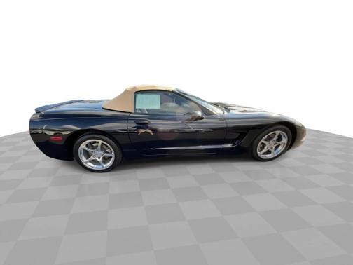 2004 Chevrolet Corvette Base
