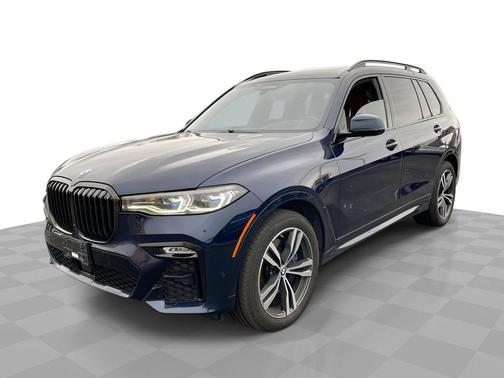 2022 BMW X7 M50i