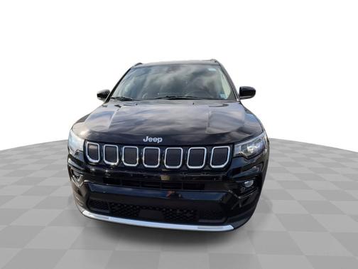 Diamond Black Crystal Pearlcoat 2022 Jeep Compass Limited 4x4