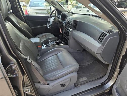 2007 Jeep Grand Cherokee Laredo