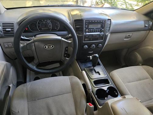2009 Kia Sorento LX