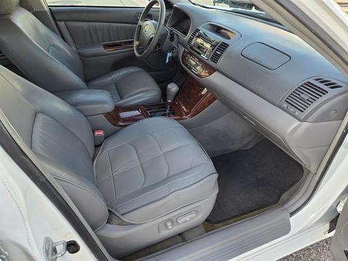 2006 Toyota Camry XLE V6
