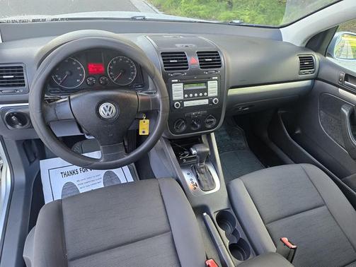 2009 Volkswagen Rabbit Base