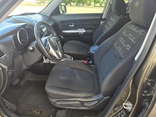 2012 Kia Soul +