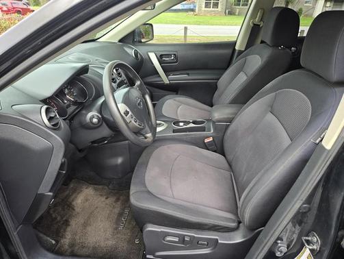 2011 Nissan Rogue SV