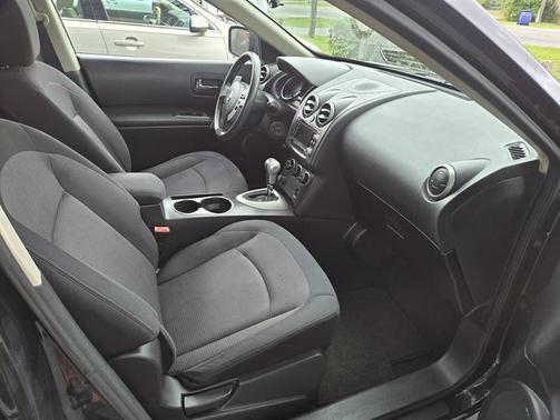 2011 Nissan Rogue SV