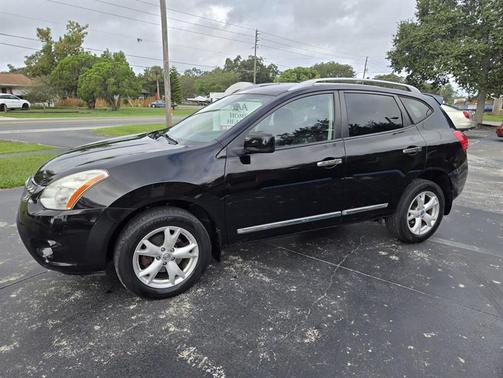 2011 Nissan Rogue SV