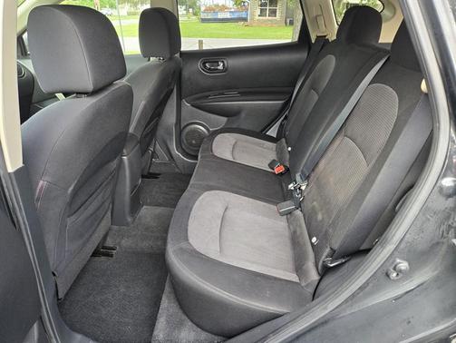 2011 Nissan Rogue SV