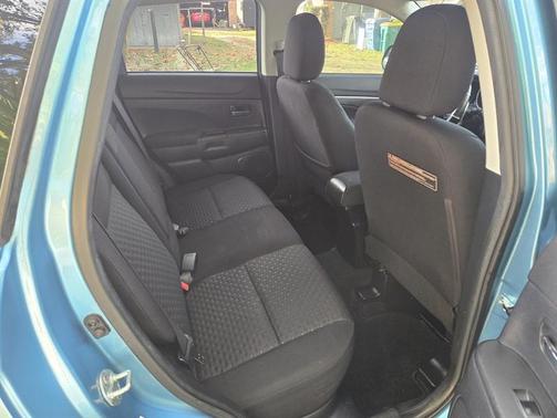 2011 Mitsubishi Outlander Sport SE