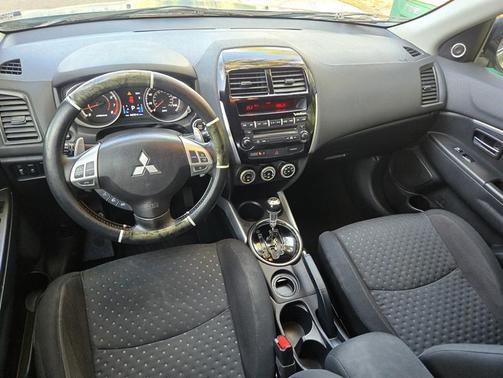 2011 Mitsubishi Outlander Sport SE