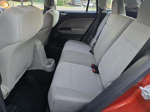2010 Dodge Caliber SXT